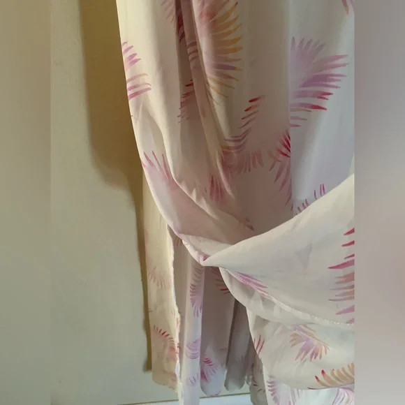 Torrid White palm leaf maxi dress size 1X - Picture 4 of 7